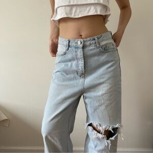 Light wash baggy wide leg fit jeans, boyfriend fit, from korea